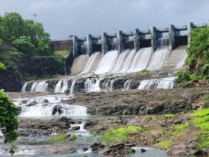 even though the barvi not is not full due to faulty gates and discharge continues | सदोष दरवाजांमुळे ‘बारवी’ भरलेले नसतानाही विसर्ग सुरू, केवळ ७१ टक्के पाणीसाठा