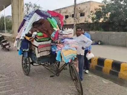 noida son of towel seller selected in dtu jee advance topper | शाब्बास पोरा! रस्त्यावर टॉवेल विकणाऱ्याचा लेक होणार इंजिनियर; JEE Mains मध्ये मिळाले 99.2%