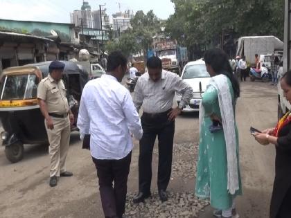 Inspection of Ulhasnagar Shantinagar to Dolphin Road by Commissioner | उल्हासनगर शांतीनगर ते डॉल्फिन रस्त्याची आयुक्ताकडून पाहणी