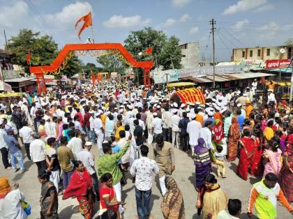 The Neelkantheshwar Yatra begins with the chanting of Har Har Mahadev | हर हर महादेवच्या जयघोषात नीळकंठेश्वर यात्रेस प्रारंभ