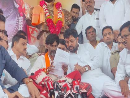 Maratha Reservation : No reforms in GR, Manoj Jarange's hunger strike will continue | 'जीआरमध्ये दुरूस्त्या झालेल्या नाहीत', मनोज जरांगेंचे उपोषण सुरूच राहणार