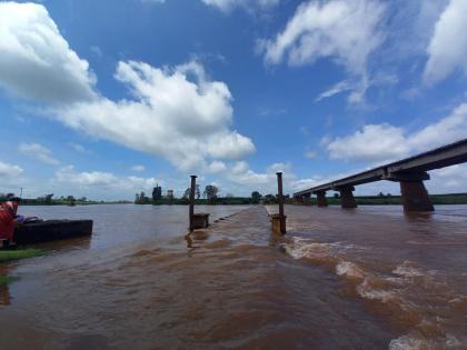 Increase in water level of Panchganga river, Rajaram dam under water! | पंचगंगा नदीच्या पाणी पातळीत वाढ, राजाराम बंधारा पाण्याखाली! 