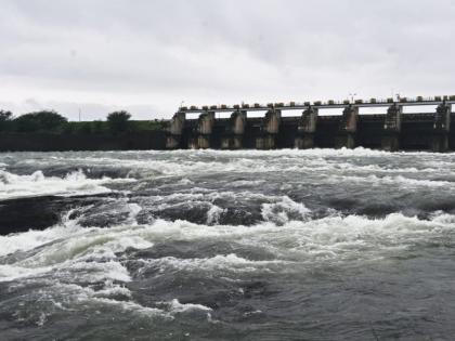 20 dams of Nashik filled; Now the worry of water is over; 90 percent useful water storage in the district | नाशिकची 20 धरणे भरली; आता पाण्याची चिंता मिटली; जिल्ह्यात ९० टक्के उपयुक्त पाणीसाठा