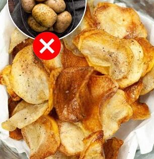 बटाट्याचे चिप्स, फ्रेंचफ्राईज खायला तुम्हालाही खूप आवडतं? डॉक्टर काय सांगतात, खाण्यापूर्वी एकदा वाचाच..