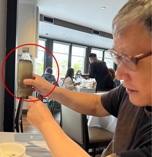 मुलीला वाढदिवसाचे गिफ्ट म्हणून वडिलांनी दिली घाणेरड्या पाण्याची बाटली! असे कसे वडील, असे का केले त्यांनी.. वाचा..