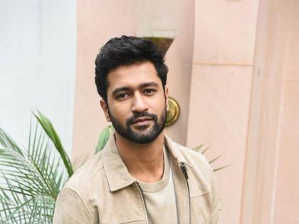 Vicky kaushal movie sam bahadur teaser will launch at india vs pakistan world cup 2023 match | विकी कौशलची मोठी घोषणा, भारत VS पाकिस्तान सामन्यादरम्यान प्रेक्षकांना मिळणार खास सरप्राइज,