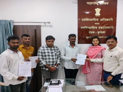 Big news! Kunabi caste certificate issuing starts; Families from Chowka, Phulumbri became the first beneficiaries | मोठी बातमी! कुणबी जात प्रमाणपत्र देण्याचा श्रीगणेशा; चौका,फुलंब्रीतील कुटुंबे ठरली लाभार्थी