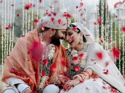 Vrushika mehta ties the knot with beau saurabh ghedia shares wedding inside photos | 'ये रिश्ता' फेम अभिनेत्रीने बॉयफ्रेंडसोबत बांधली लग्नगाठ, सोशल मीडियावर शेअर केले फोटो