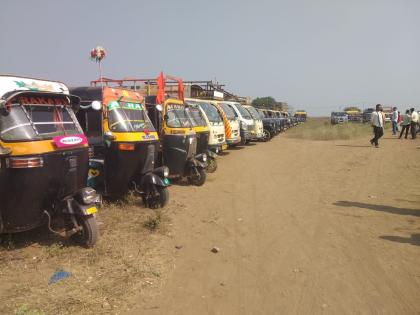 Anger over central government's stance on vehicle accidents; The drivers went on strike | वाहन अपघातावरील केंद्र सरकारच्या धाेरणावर संताप; चालकांनी पुकरला संप