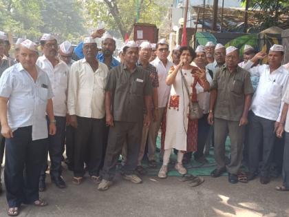 Protest movement of retired employees of ST | एसटीचे सेवा निवृत्त कर्मचाऱ्यांचे निषेध आंदोलन