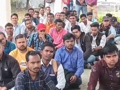 250 post graduate unemployed youth applied for one vacancy of sweeper | बेरोजगारीचं धक्कादायक वास्तव! सफाई कर्मचाऱ्याच्या एका पदासाठी 250 अर्ज; उच्चशिक्षितांची रांग