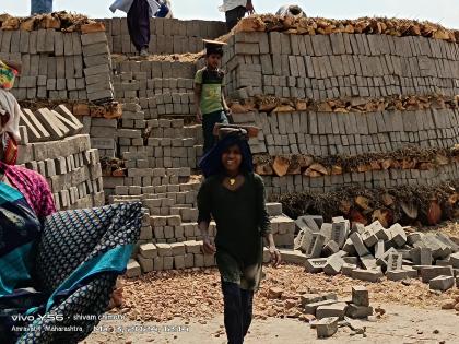 Who is aware of the basic rights of women and girls at the brick kiln? | वीटभट्टीवरील महिला, मुलींच्या मूलभूत अधिकारांची जाणीव कुणाला?