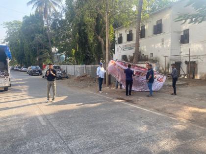 Political banners, flags removed from Panvel Municipal Corporation area | पनवेल महानगरपालिका क्षेत्रातील राजकीय बॅनर्स, झेंडे हटवले