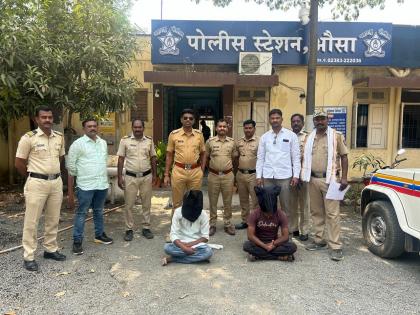 Two people were arrested in Ausa for walking around with knives in their hands | हातात कत्ती घेऊन फिरणाऱ्या दोन जणांना औसा येथे अटक