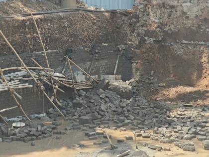 Four laborers buried under rubble after wall collapse at a construction site in Nashik; Both died | बांधकाम साइटवर भिंत कोसळल्याने ढिगाऱ्याखाली चार मजूर दबले; दोघांचा मृत्यू