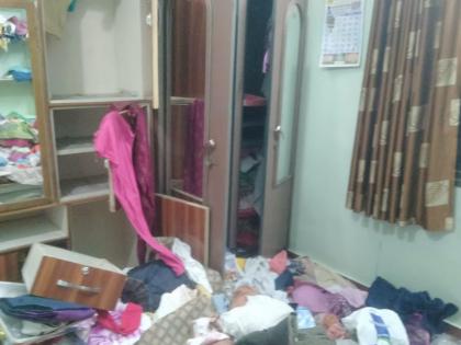 Retired headmaster, pathologist's house broken into; Issues worth lakhs of rupees were delayed | निवृत्त मुख्याध्यापक, पॅथोलॉजिस्टचे घर फोडले; लाखो रुपयांचा मुद्देमाल लांबविला