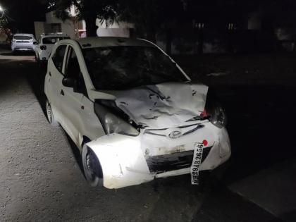 A speeding car collided with a two-wheeler, two women and a youth were injured | भरधाव कारची दुचाकीला धडक, दोन महिलांसह युवक जखमी 