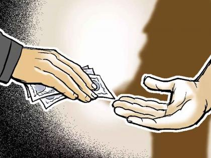 Court clerk 'trapped' by taking bribe of Rs 200 | अबब, कोर्टातील लिपिक २०० रुपयांची लाच घेताना ‘ट्रॅप’