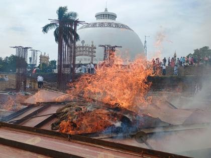 Security cordon after protest against underground parking at Diksha Bhoomi | दीक्षाभूमीवरील भूमिगत पार्किंग विरोधात आंदोलनानंतर कडेकाेट सुरक्षा बंदाेबस्त