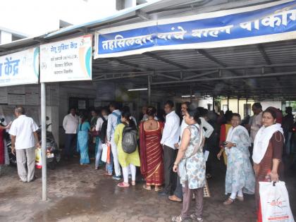 Crowded at Panvel Tehsil Office; Chief Minister's Beloved Sister Scheme  | पनवेल तहसील कार्यालयात गर्दी वाढली; मुख्यमंत्री लाडकी बहीण योजना 