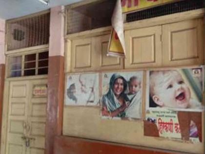 Hirakni Room at Chandur Bazar Bus Stand is closed | चांदूर बाजार बसस्थानकातील हिरकणी कक्षाला टाळे