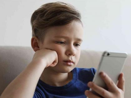 Mobile slows down the thinking speed of children | मोबाइलमुळे मुलांची विचार करण्याची गती मंदावते