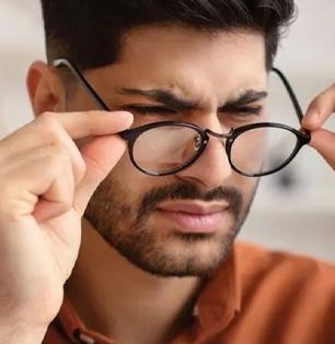 दिवसेंदिवस नजर कमजोर होतेय-लांबच दिसत नाही? ५ गोष्टी करा, नजर होईल तेज