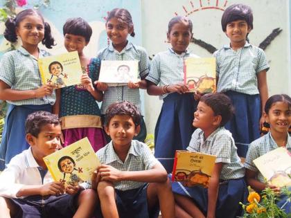 Do not distribute garlands, bouquets; Give plants and books to poor school students | स्वागताला हार, बुके नकोत; रोपटे अन् गोरगरीब शालेय विद्यार्थ्यांना साहित्य द्या