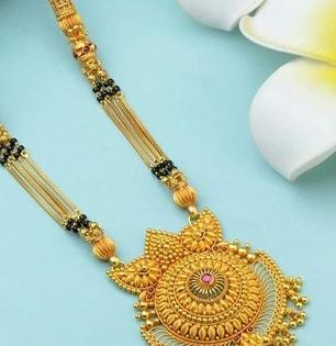 Gold Long Mangalsutra : लग्नसराईसाठी घ्या मोठं मंगळसुत्रं; १० नवीन आकर्षक डिजाईन्स; शोभून दिसेल दागिना