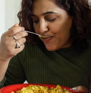 रात्रीच्या जेवणात अजिबात खाऊ नयेत असे ५ पदार्थ, वेळीच लक्ष द्या नाहीतर पोटाच्या तक्रारींना मिळेल आमंत्रण...