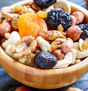 डायबिटीस असणाऱ्यांनी दररोज आठवणीने खावे ५ पदार्थ- रक्तातील साखर राहिल नियंत्रित