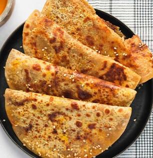 Makarsankranti 2025: गुळपोळी करण्याची ही घ्या परफेक्ट कृती, गुळपोळी टिकेल आठवडाभर-राहील खुसखुशीत