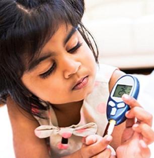 वयानुसार ब्लड शुगर किती असावी? तज्ज्ञ सांगतात डायबिटिस कसा टाळावा, समजून घ्या