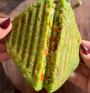 बिना ब्रेडचे सँडविच कधी खाल्ले आहे? चवीला भारी आणि पौष्टिकही, पाहा रेसिपी