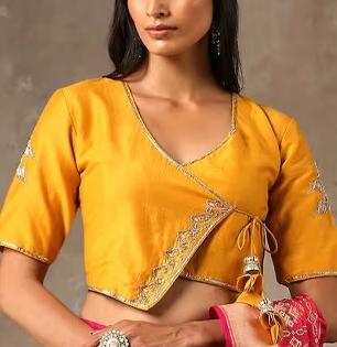 'अंगरखा' ब्लाऊजचा स्टायलिश ट्रेंड! बघा अंगरखा ब्लाऊजचे ९ सुंदर पॅटर्न्स - साडीवर दिसेल शोभून