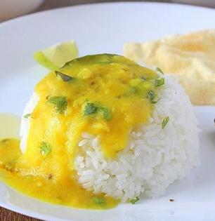 Special Marathi Food: अस्सल मराठी चवीच्या वरणाचे ७ प्रकार, वाफाळत्या भातावर हवंच गरमागरम वरण!