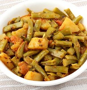 बिनतेलाची झणझणीत गवारीची भाजी, एक थेंब तेल न वापरता करा पौष्टिक-चमचमीत गवार