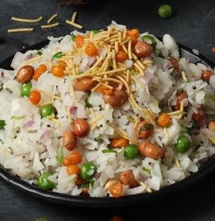 दडपे पोहे करायच्या '५' पद्धती.. प्रत्येक रेसिपीची चव वेगळीच.. तुम्हाला कोणती आवडते?