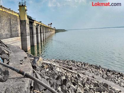 Only 33 percent water is left in 2,997 projects in the state | राज्यातील २,९९७ प्रकल्पांत अवघे ३३ टक्के पाणी शिल्लक Only 33 percent water is left in 2,997 projects in the state | राज्यातील २,९९७ प्रकल्पांत अवघे ३३ टक्के पाणी शिल्लक