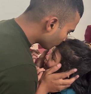हृदयस्पर्शी! "पप्पा..."; ड्युटीवर जाणाऱ्या जवानाला लेकीने मारली मिठी, डोळे पाणावणारा Video