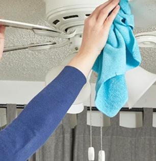 उन्हाळ्यात फॅन गरागरा फिरतो पण पात्यांवर काळे धुळीचे थर? करा १ घरगुती उपाय - फॅन दिसेल नव्यासारखा...