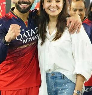 एका बाजूने शर्ट इन, एका बाजूने बाहेर-अनुष्का शर्माची half tucked shirt स्टाइल-नवीच फॅशन