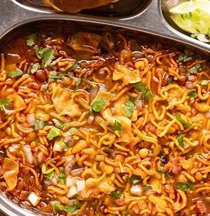 Kolhapuri veg food : जगात भारी कोल्हापूरी! पश्चिम महाराष्ट्रातील खास १० पदार्थ, तोंडाला पाणी सुटेल