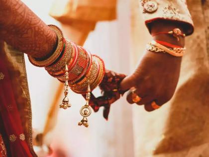 "This is my husband now"; Befriended on Facebook, mother of 2 starts a family with 20-year-old boy! Husband finds out and... | "आता हाच माझा पती"; फेसबुकवर झाली मैत्री, २० वर्षांच्या मुलासोबत २ मुलांच्या आईने थाटला संसार! पतीला कळलं अन्... "This is my husband now"; Befriended on Facebook, mother of 2 starts a family with 20-year-old boy! Husband finds out and... | "आता हाच माझा पती"; फेसबुकवर झाली मैत्री, २० वर्षांच्या मुलासोबत २ मुलांच्या आईने थाटला संसार! पतीला कळलं अन्...