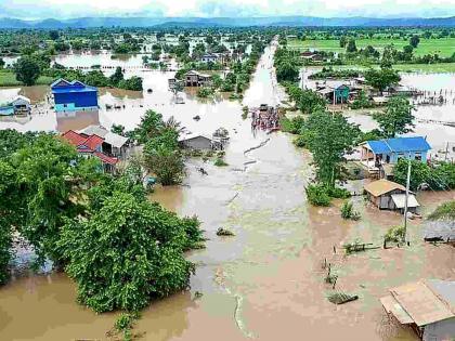 11 roads closed due to floods in Gadchiroli! Heavy rain continues for the third day | गडचिरोलीत पुरामुळे ११ मार्ग बंद ! तिसऱ्या दिवशीही जोरदार पाऊस 11 roads closed due to floods in Gadchiroli! Heavy rain continues for the third day | गडचिरोलीत पुरामुळे ११ मार्ग बंद ! तिसऱ्या दिवशीही जोरदार पाऊस