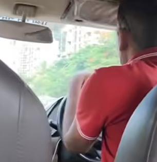 Viral Video : सर्व पुरुष सारखे नसतात!! बाळाला दूध पाजणाऱ्या महिलेला पाहून कॅब ड्रायव्हरनं 'असं' काही केलं...
