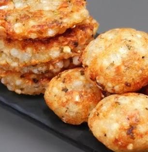 Navratri 2025 : साबुदाणा वडे खूप तेल पितात? ७ टिप्स, कुरकुरीत-कमी तेलकट-परफेक्ट होतील वडे