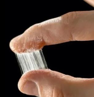 हाताला चिकटलेलं फेविक्विक हटवण्याची खास ट्रिक! 2 सेकंदात फेविक्विक निघेल, हात स्वच्छ होईल