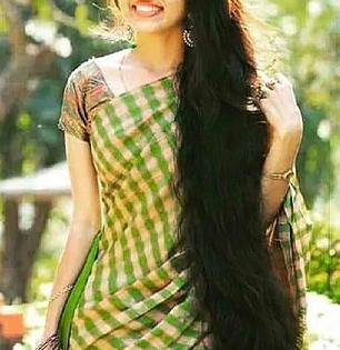 केसांचं शेपूट झालंय-खूप गळतात? १ आयुर्वेदीक घरगुती उपाय करा, लांबसडक-दाट होतील केस