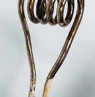 ५ मिनिटांत नव्यासारखा चमकेल इमर्शन रॉड; हिटर स्वच्छ करण्याची खास ट्रिक, पाण्याचे डाग ही निघतील